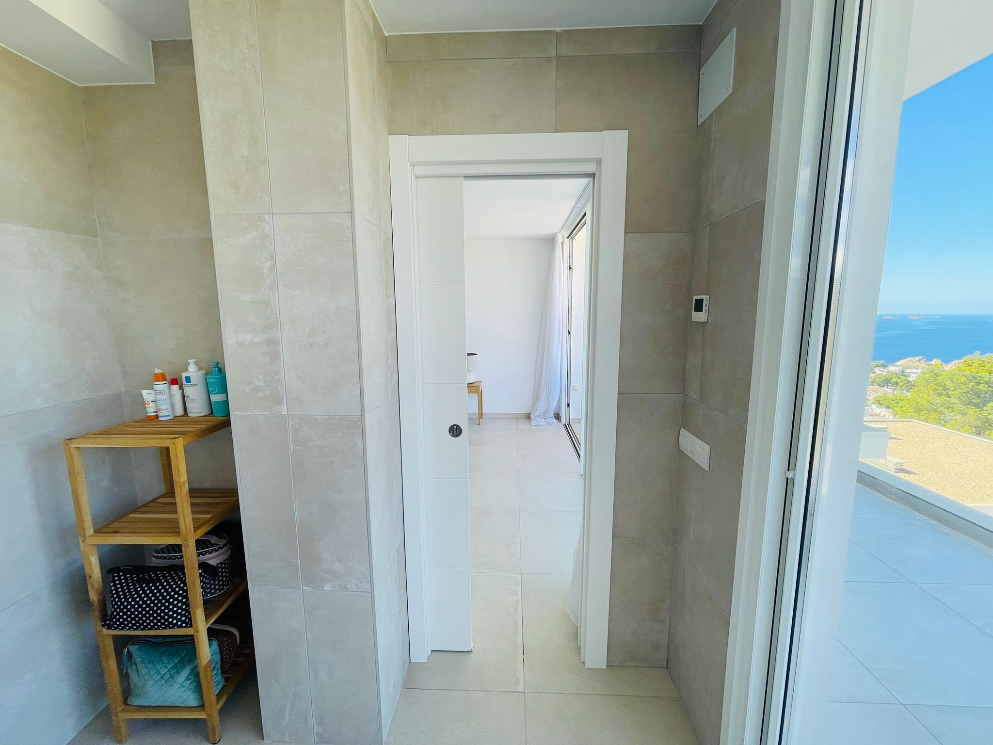Resa Estates Ibiza for sale koop penthouse Cala Vadella Bathroom Master 3.jpeg